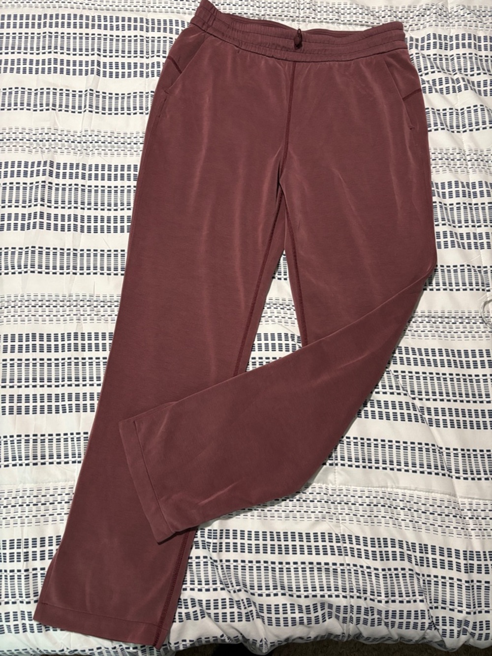 Relaxed LULULEMON Pull-On Lounge Pants in Dusty Rose Size 10